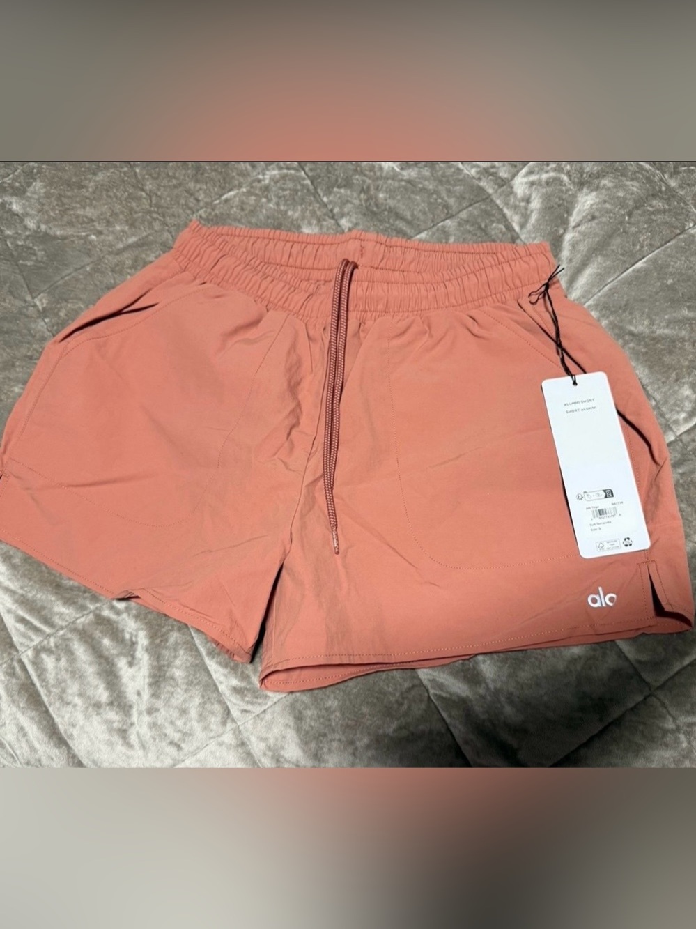 ALO Yoga Women's Alumni Shorts